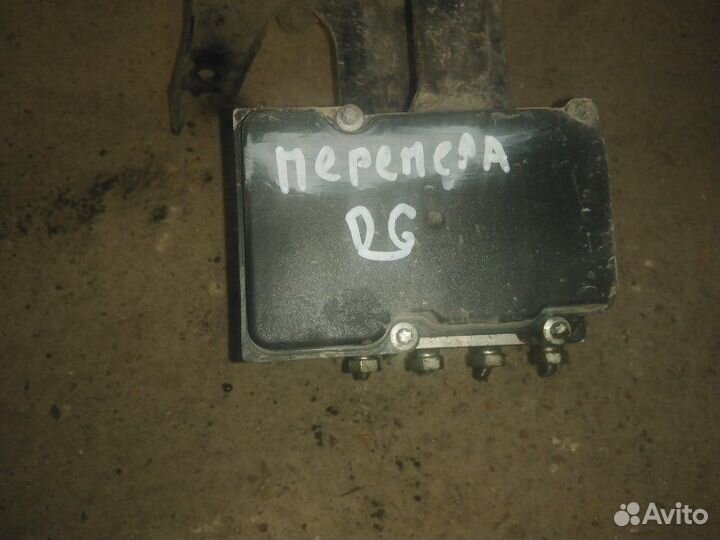 Блок abs Nissan Primera седан QG16 2007