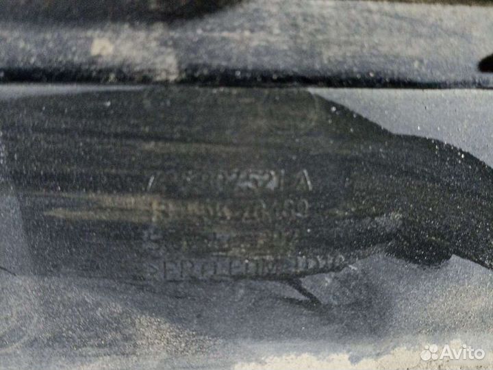 Бампер задний Volkswagen Touareg 2 2014