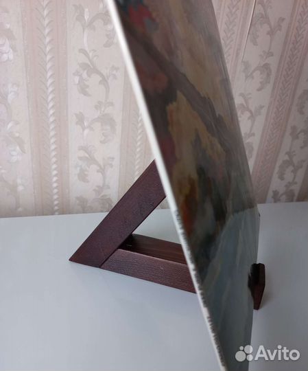 Подставка для виниловых пластинок