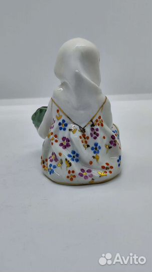 Статуэтка фарфор