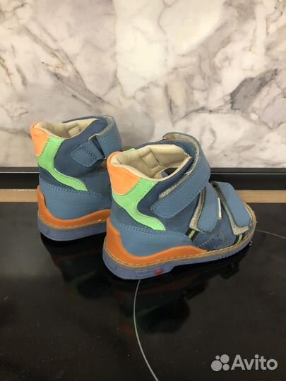 Сандалии детские для мальчика 21