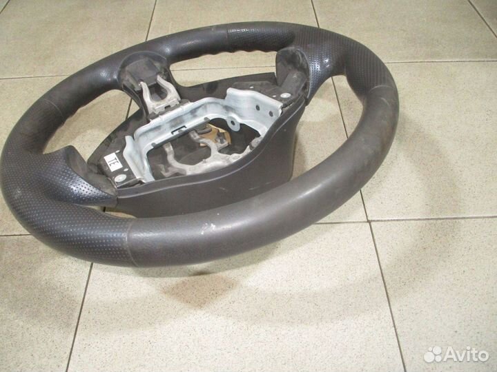 Рулевое колесо Nissan Juke (F15)