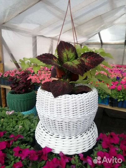 Кашпо из ротанга