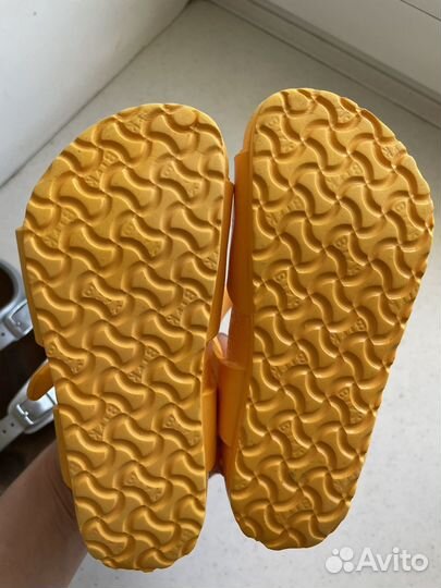 Сандалии для девочки