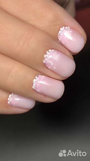 Маникюр с покрытием гель-лака, педикюр