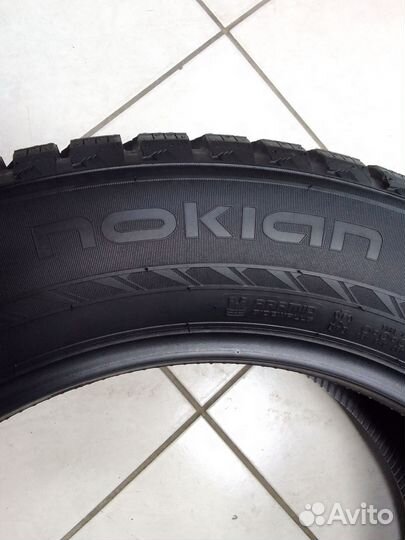 Nokian Tyres Hakkapeliitta 10p SUV 255/55 R19 111T