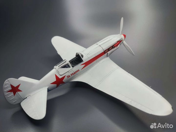 Модель самолета Миг-3