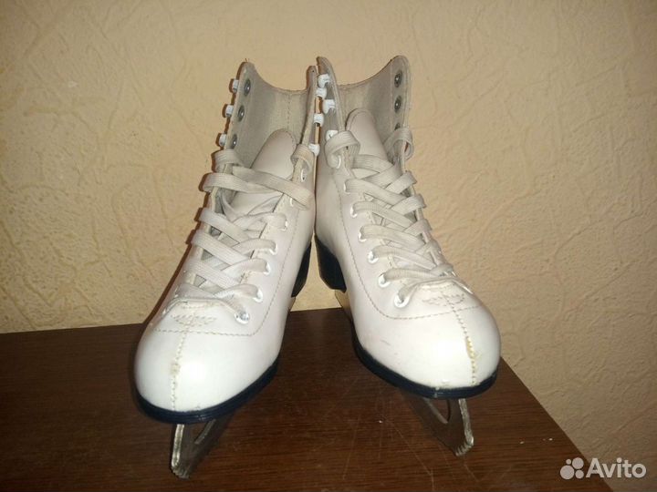 Коньки фигурные
