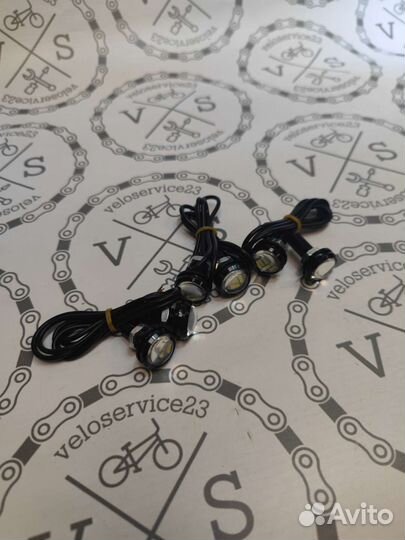 Орлиные глазки 18мм 23мм (ходовые огни)