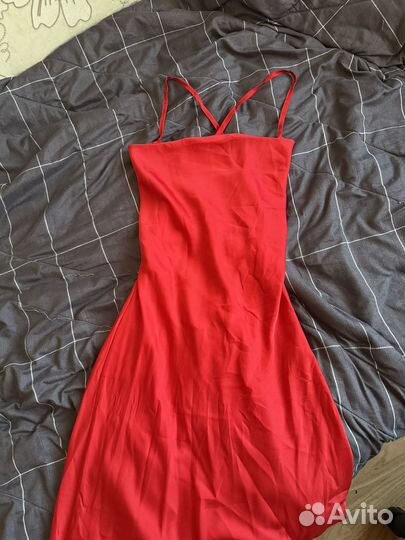 Платье вечернее с открытой спиной