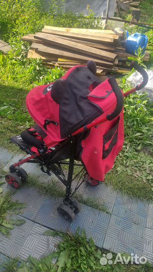 Прогулочная коляска