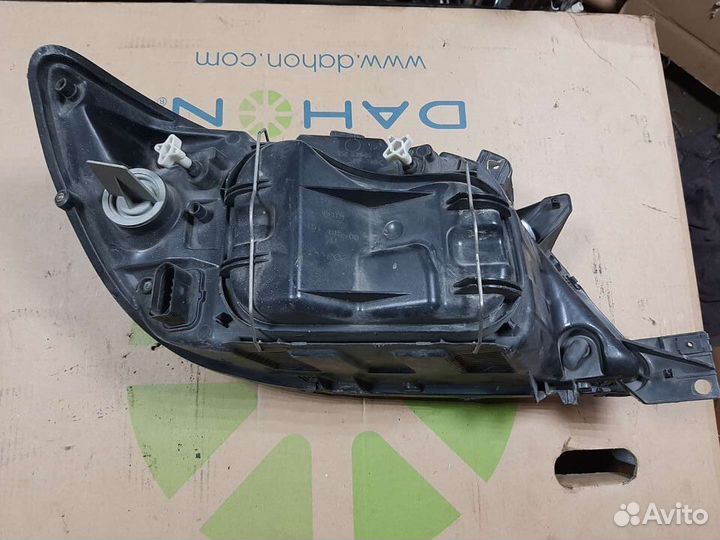 Фара передняя левая Mercedes-Benz Sprinter Classic