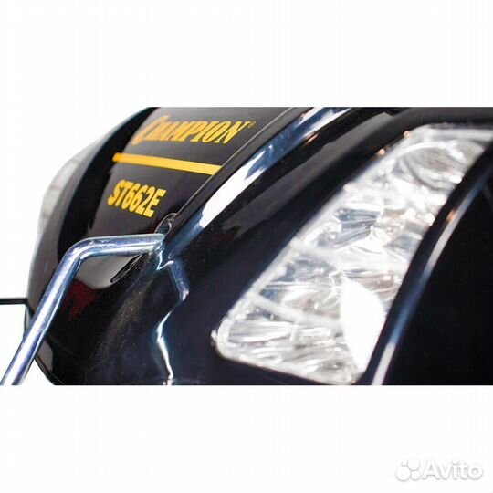 Снегоуборочная машина Champion ST662E