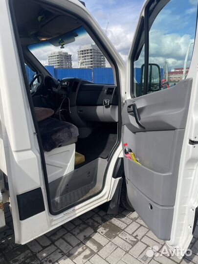 Volkswagen Crafter, 2010