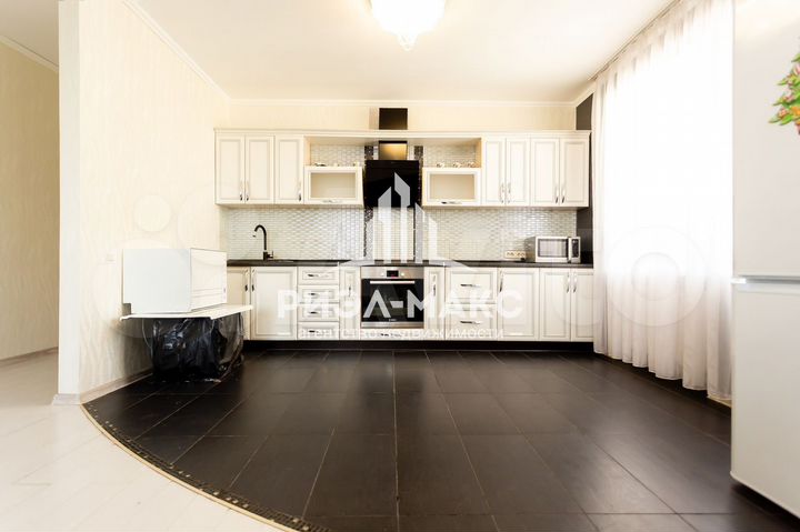 3-к. квартира, 120 м², 9/10 эт.