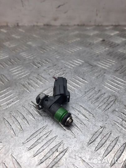 Форсунка Seat Ibiza хэтчбэк 3 дв. 1.2 AZQ 2004