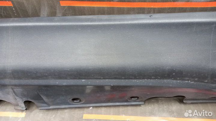 Накладка на порог левая Bmw X5 E70 N62B48B 2007