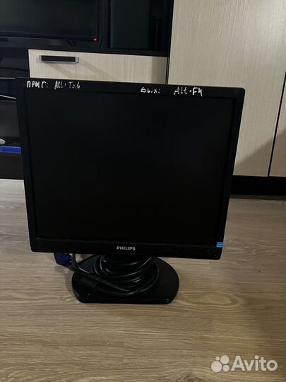 Монитор Philips