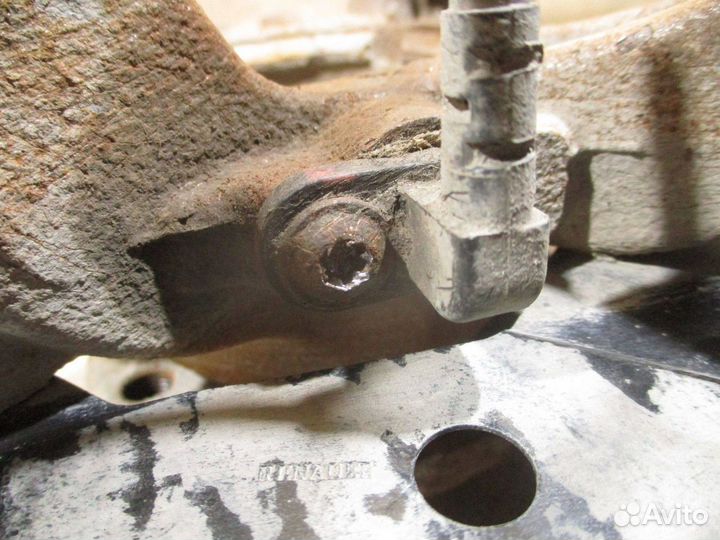 Кулак поворотный передний левый Renault Logan 2