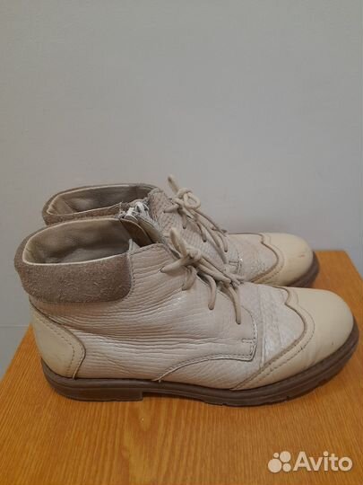 Ботинки димесезонные для девочки