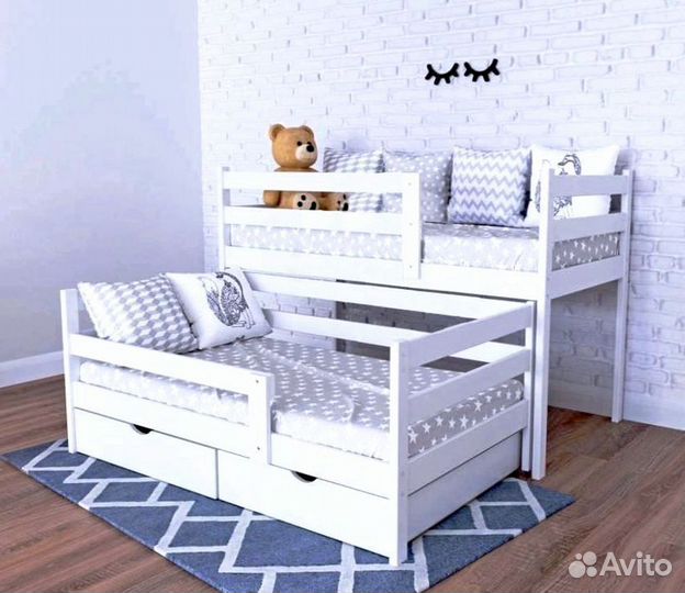 Двухярусная кровать выдвижная из массива