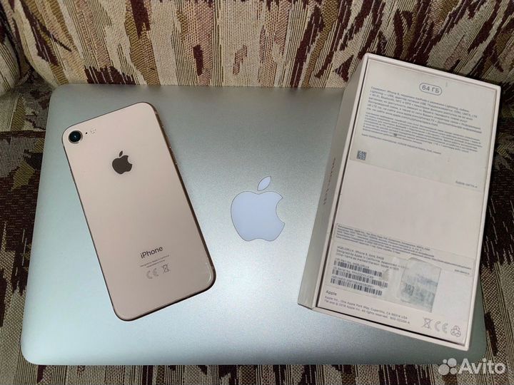 iPhone 8, 64 ГБ