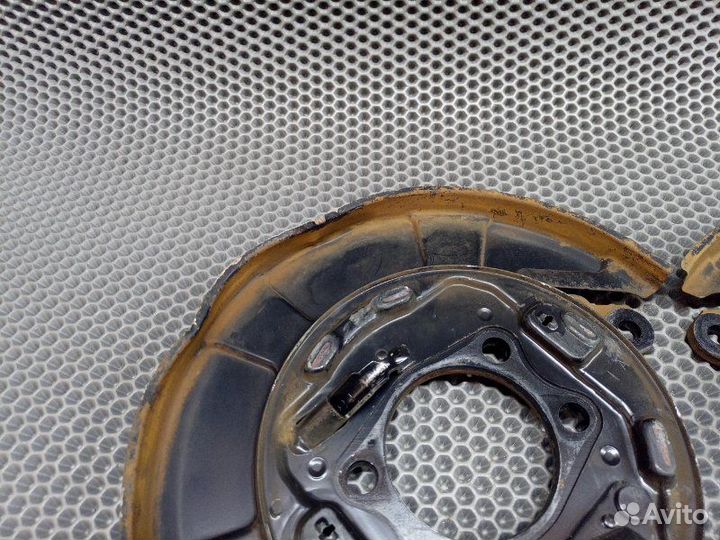 Пыльники тормозного диска зад 262 мм Dodge / Jeep