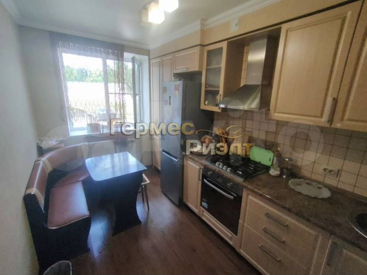 2-к. квартира, 64 м², 1/5 эт.