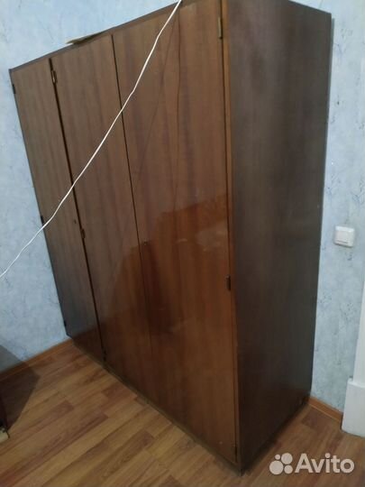 Шкаф распашной бу