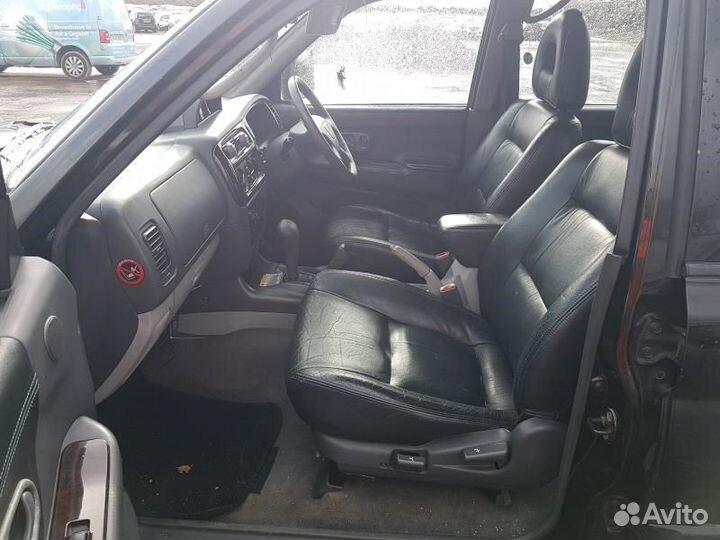 Разбор на запчасти Mitsubishi Montero Sport / Paje