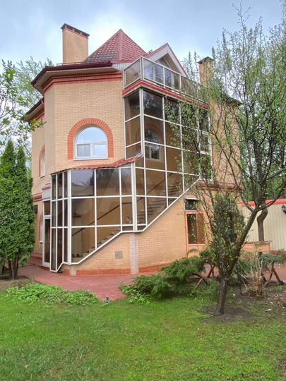Дом 100 м² на участке 3 сот.