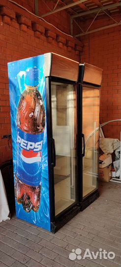 Холодильник со стеклянной дверцей