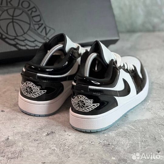 Кроссовки Nike Air Jordan 1 Low Concord