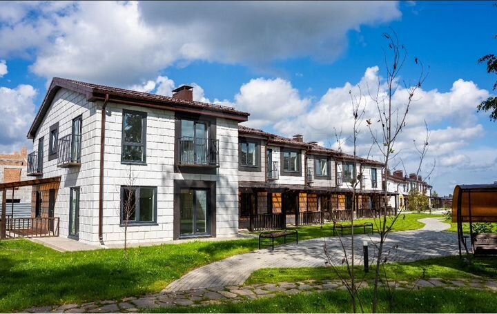 Таунхаус 110 м² на участке 1 сот.