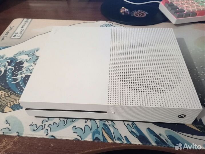 Xbox One s