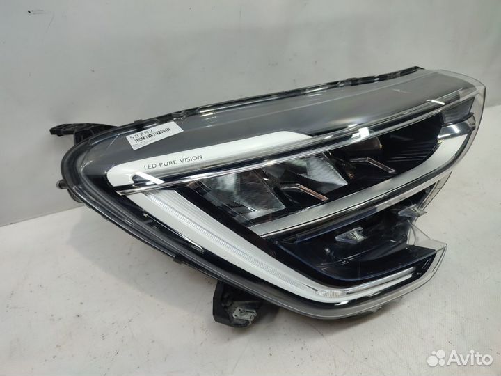 Фара правая Renault Arkana 2018