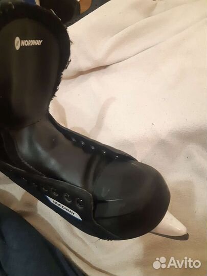 Коньки хоккейные 46 размер