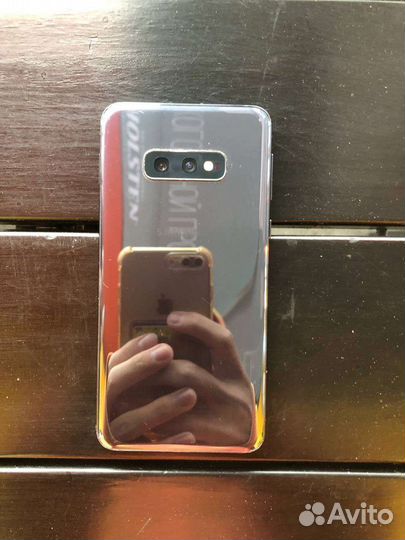 Samsung galaxy s10e
