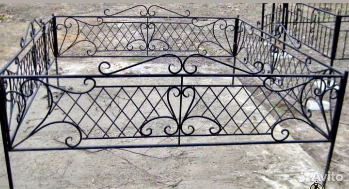 Изготовление заборов, оградок, мангалов