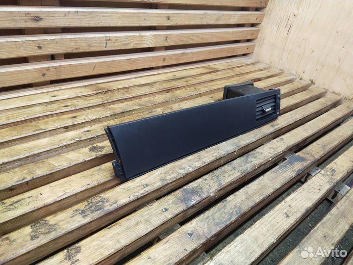 Декоративная накладка торпедо правая верхняя