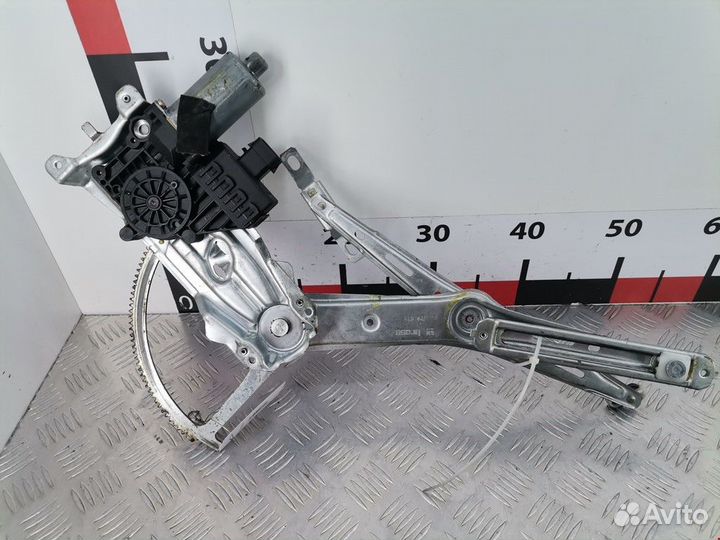 Стеклоподъемник передний левый Opel Zafira (A)