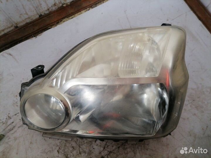 Фара галогеновая передняя левая Nissan X-Trail T31