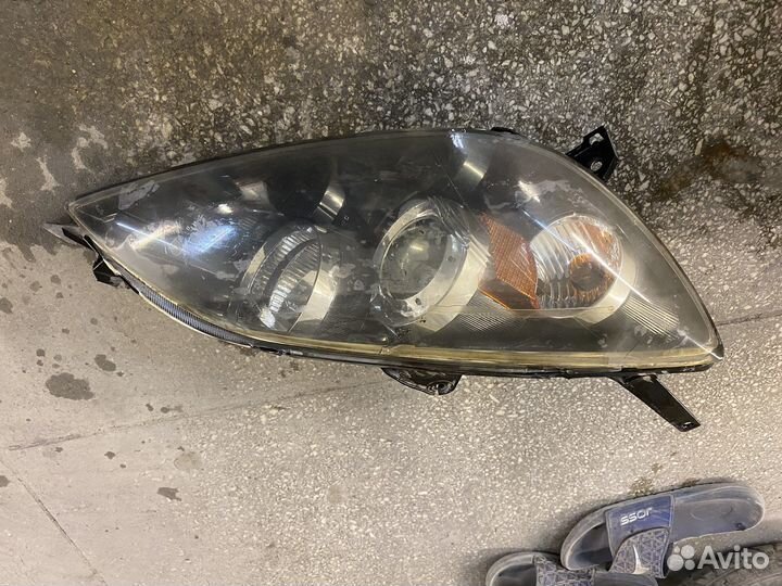 Фара передняя оригинал ксенон