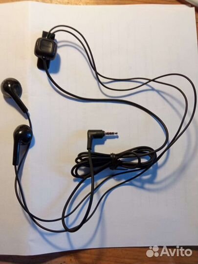 Наушники с микрофоном