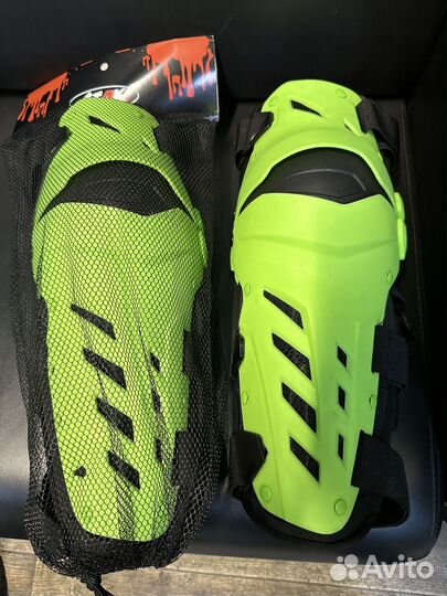 Мото наколенники