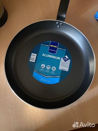 Сковорода универсальная Metro professional 36 см