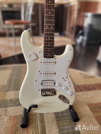 Электрогитара fender squier stratocaster