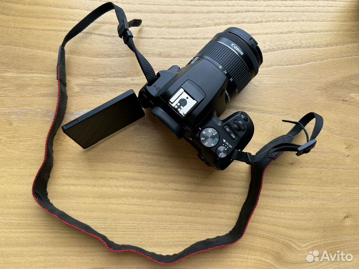 Новый Зеркальный Фотоаппарат Canon EOS250d