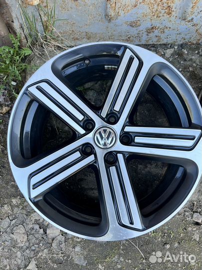 Диски VW Golf R Cadiz R18