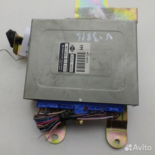 Блок управления двигателем Nissan Almera